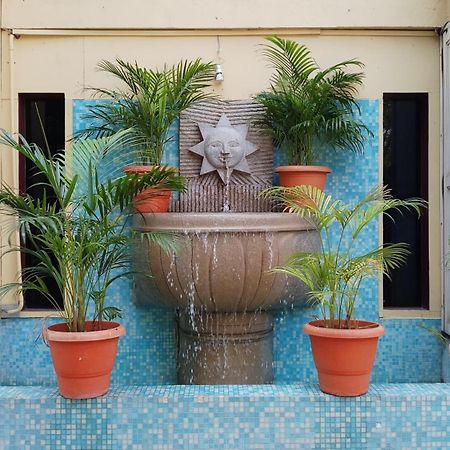 Meenakshi'S Sunshine Hotel Madurai Exterior photo
