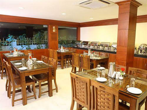 Meenakshi'S Sunshine Hotel Madurai Exterior photo